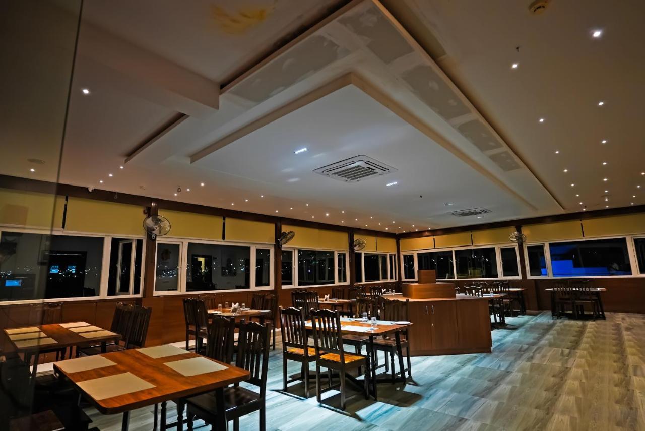Eden Park Boutique Hotel Vijayawāda Esterno foto